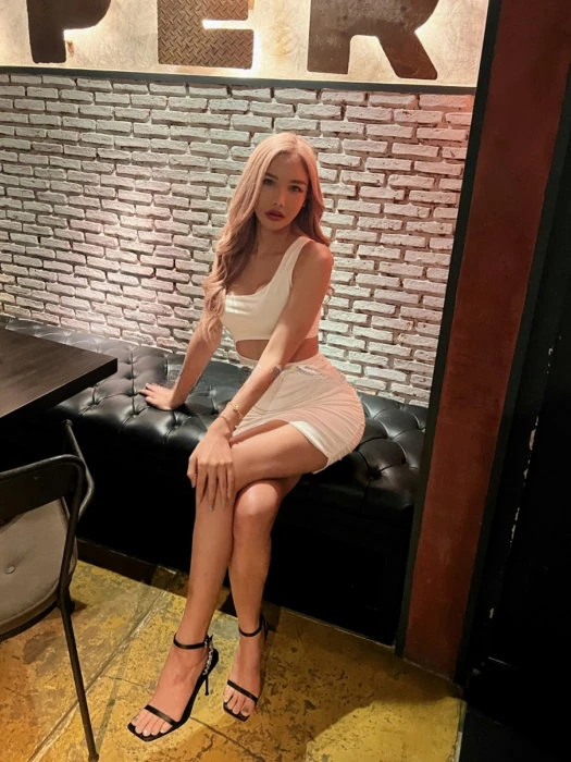 Miya Me — 7 / 9