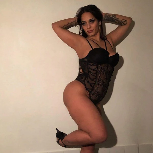 Kamilla — 9 / 20