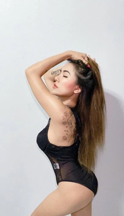 Reya — 2 / 4