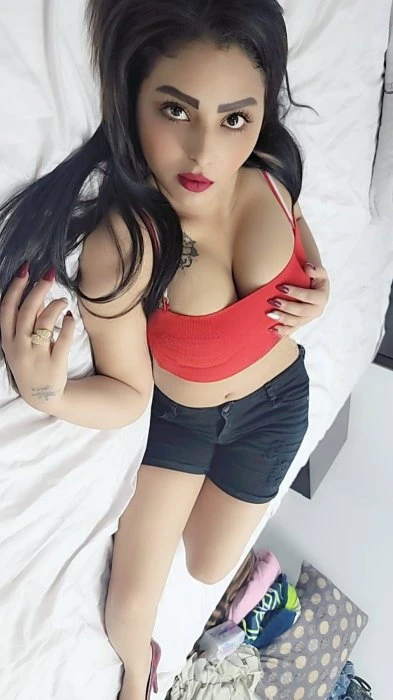 Nadline, Escort, Zahle