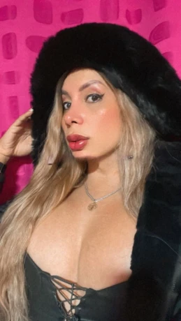 Karina Sterling — 10 / 12