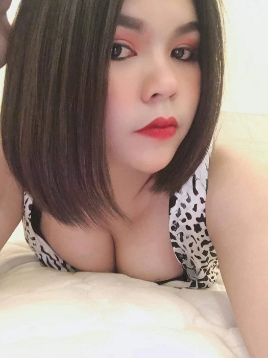 Nadai, Escort, Manama