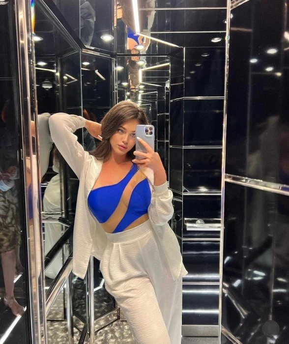 Zeynep — 5 / 6