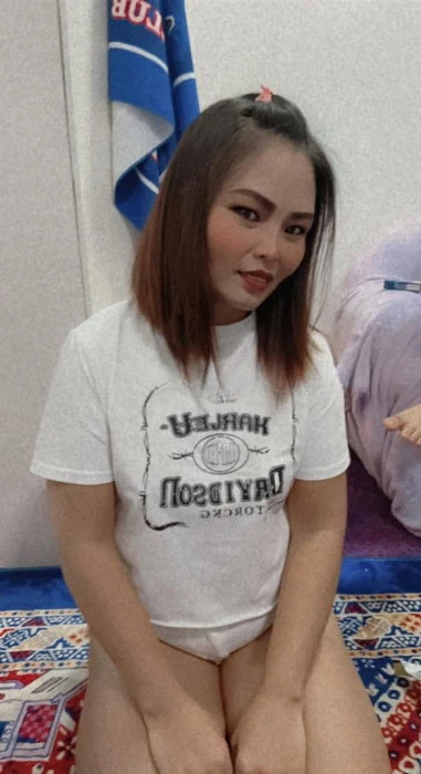 Hana Mablea, Escort, Seeb