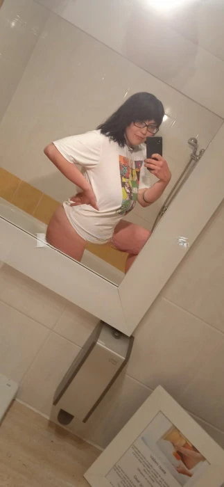 Julia Sweet, Escort, Linz