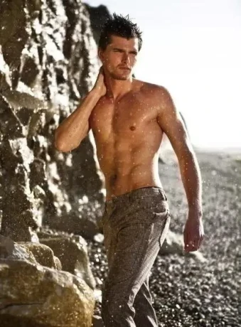 The Most Attractive And Stylish High Class Straight Male Escorts — 1 / 21