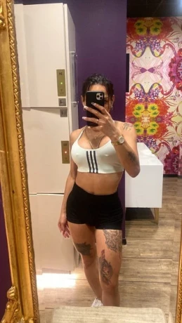 TS Alexa Bastidas — 11 / 21