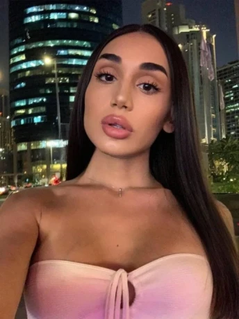 Ladyboy Leya — 9 / 12