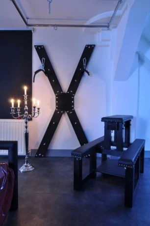 Freifrau von Ei — 23 / 24