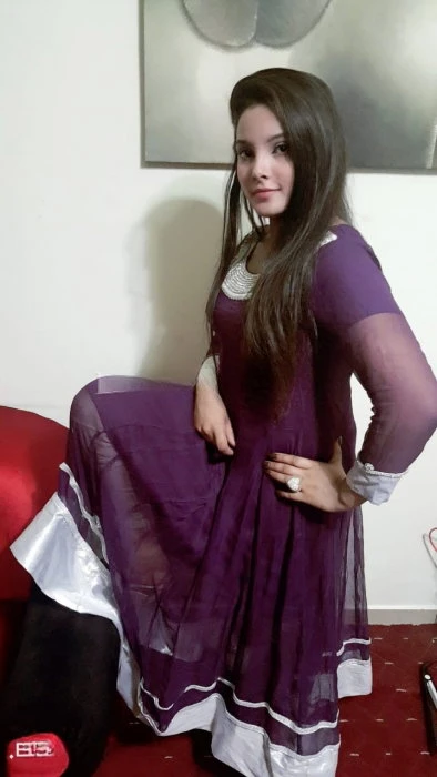 Sonia Bust, Escort, Dubai