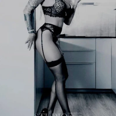 VICTORIA, Escort, Bonn