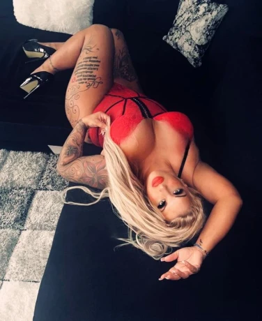 Sharon Nikita — 4 / 7