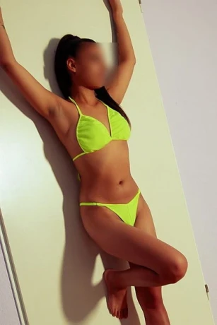 Skinny Elli 19j Top Service 24h Nur Hh — 2 / 6