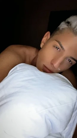 Sweet Dennis — 4 / 9