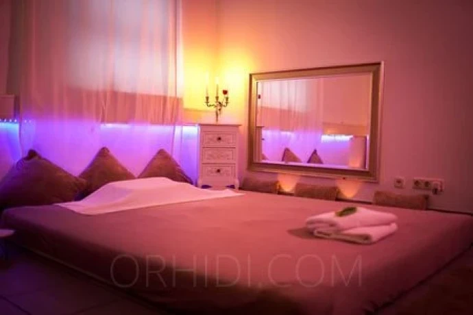 Tantra Deluxe Regensburg — 4 / 15