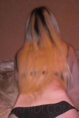 Shemale Christina — 4 / 5