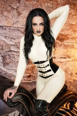 Miss Lana Poison - Domina — 4 / 17