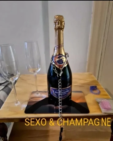 Paola Je Geheime Minnaar Bruidsservice — 22 / 30