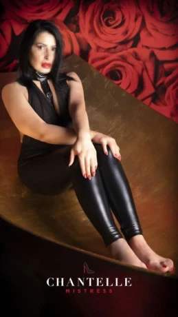 Chantelle — 1 / 24
