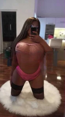 Alexa Ferry — 11 / 12