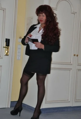 Vollbusige 90g Denise Kein Gv 8m — 2 / 7