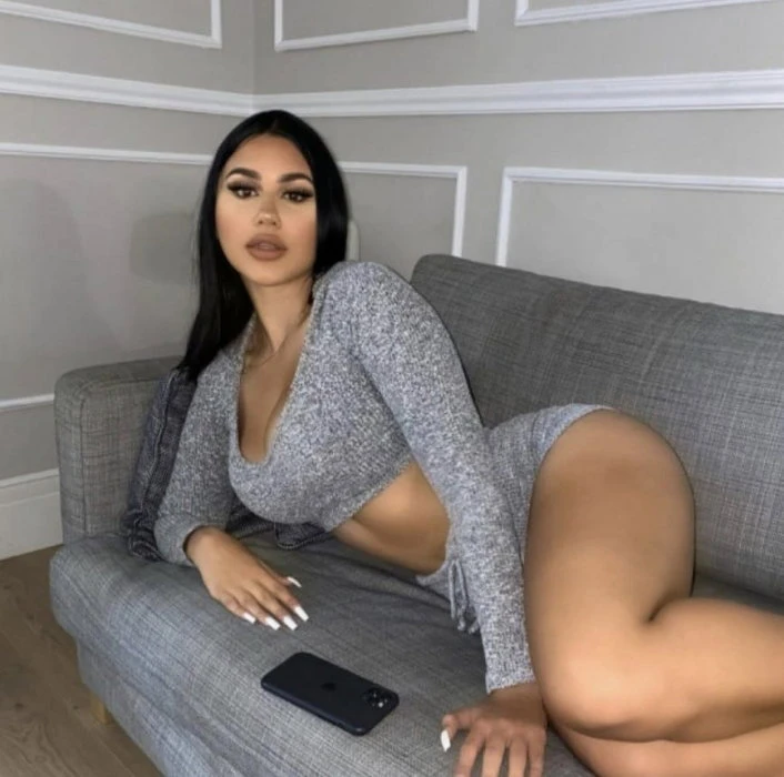 Lubava, Escort, Udine