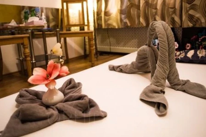 Glamour-Massage-Frankfurt — 18 / 20