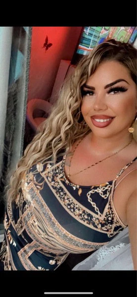 Latifa — 13 / 24