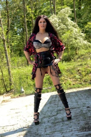 Komm Lass Dich Mlken — 2 / 24