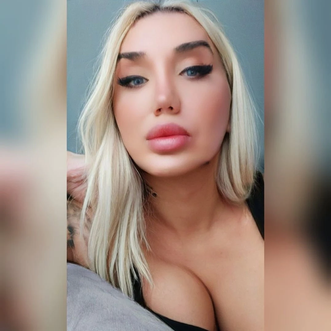Ece Soykan, Escort, Istanbul