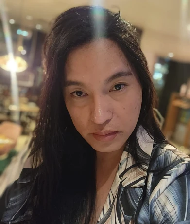 SEXXY TRISH — 2 / 5