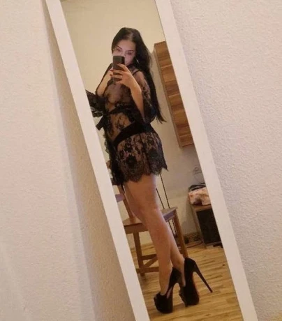 Monika Praller Po Feste Bruste Ganz Privat Neu — 4 / 5