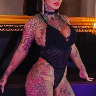 Laurita, Escort, Brussels