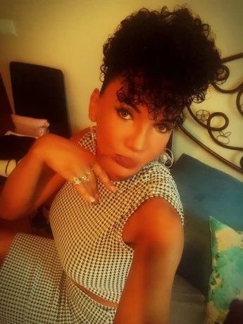 Sandra Shemale — 8 / 14