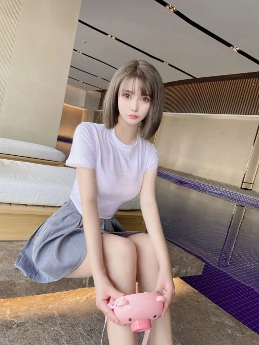 Lanqi — 2 / 3