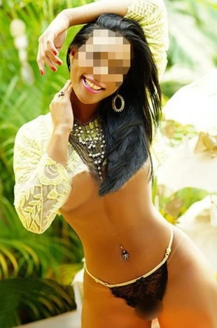 Analia At Analia — 1 / 3