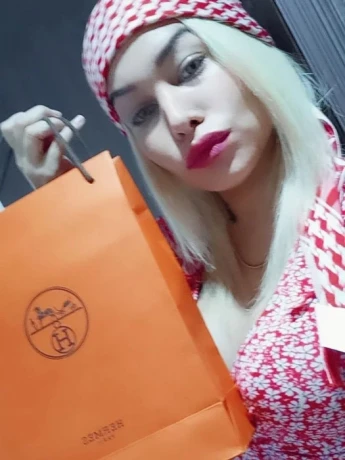 Eliana Ramirez — 5 / 8