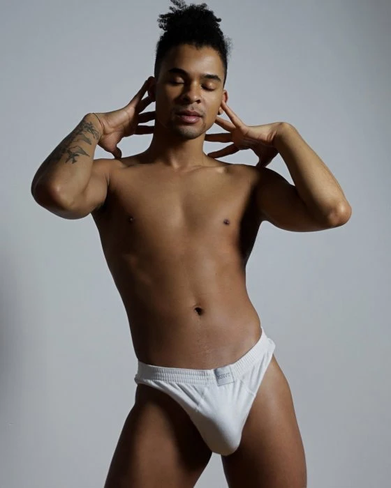 Carlos — 2 / 4