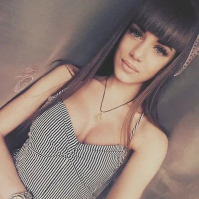 Felicity, Escort, Paris