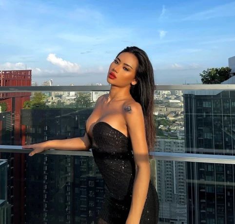 Hannah Lexi — 6 / 12