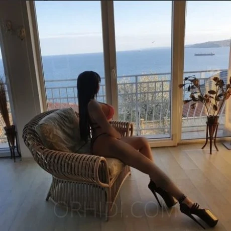 Lola High Class — 1 / 3