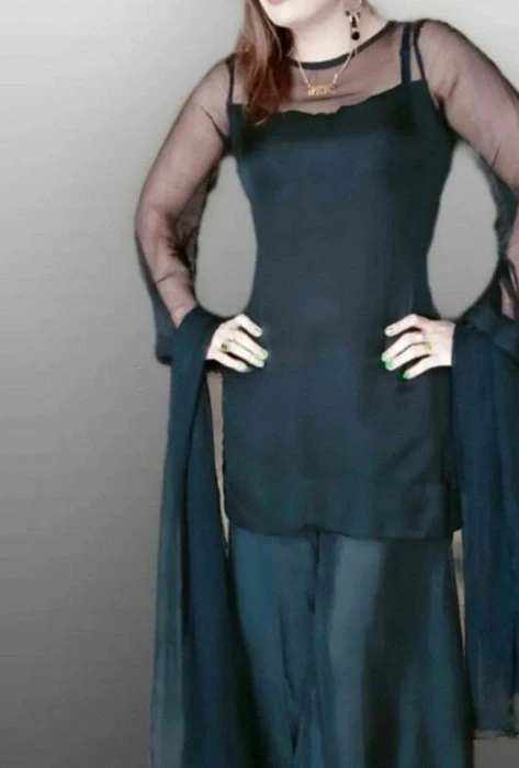 Ms Mahi, Escort, Karachi