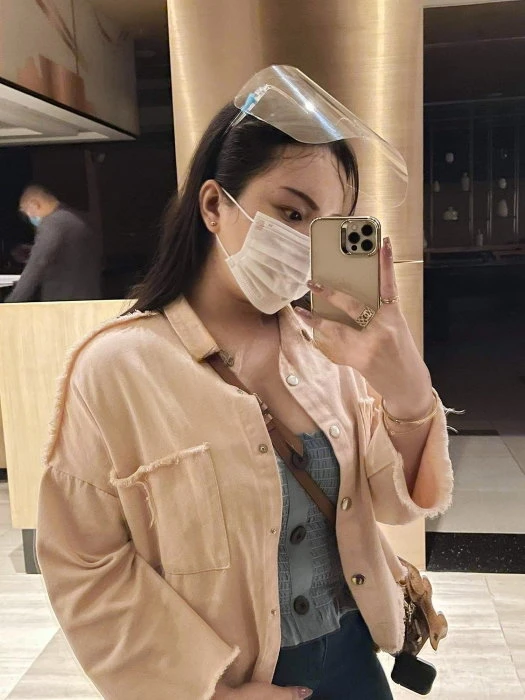 Shaira Cruz, Escort, Mandaluyong