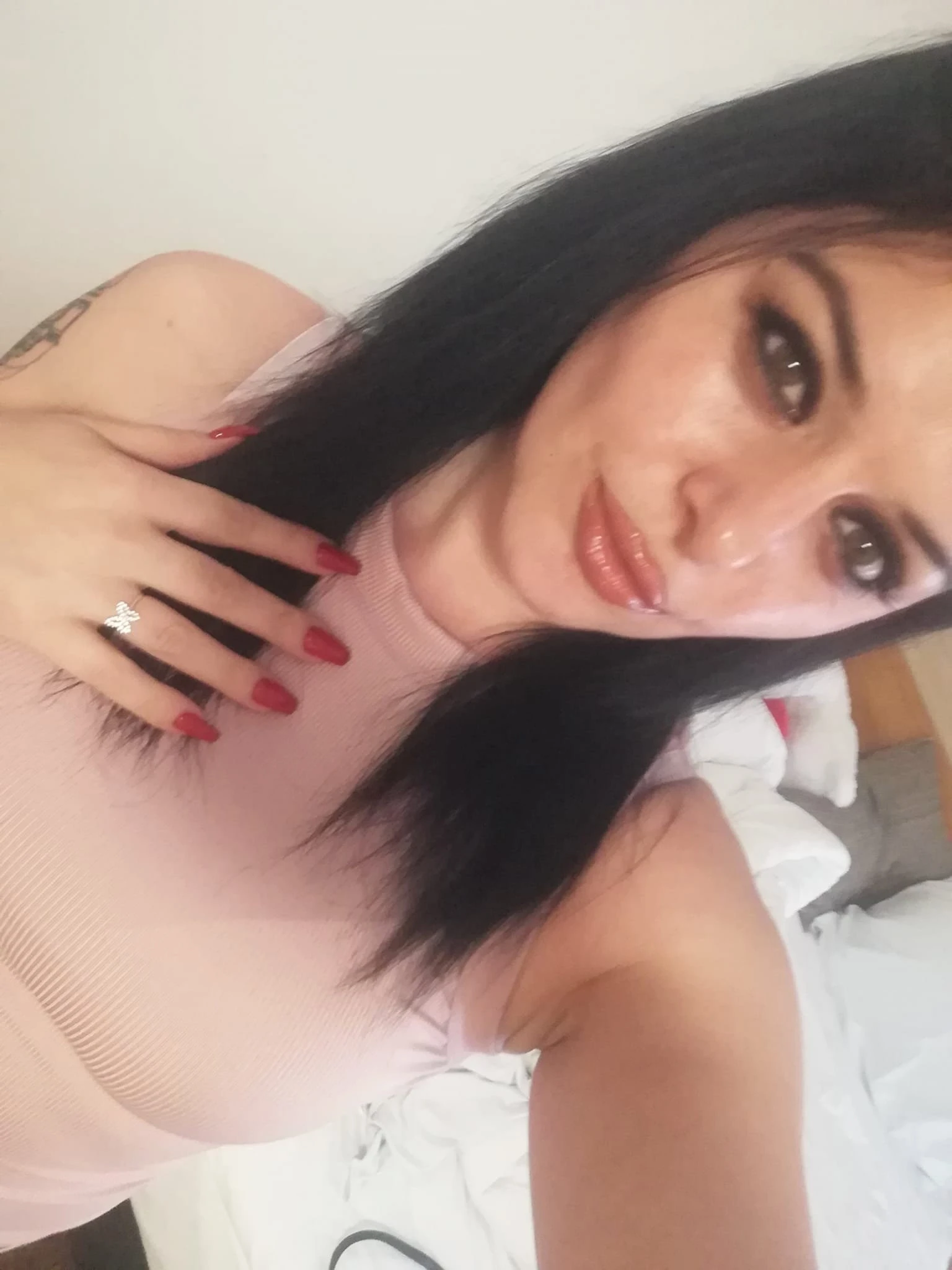 Leila Hot — 7 / 9