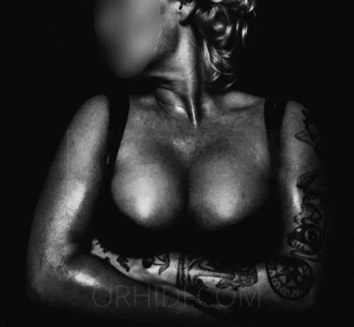 Deutsche Nina — 2 / 5