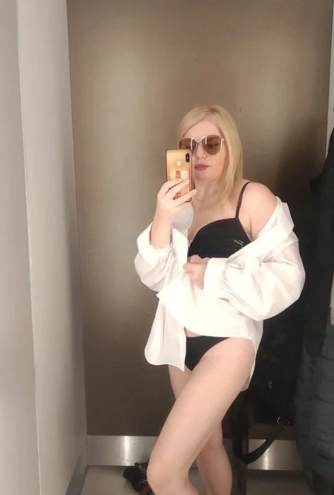 Lara, Escort, Batumi