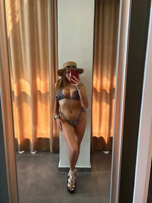 Sara, Escort, Podgorica