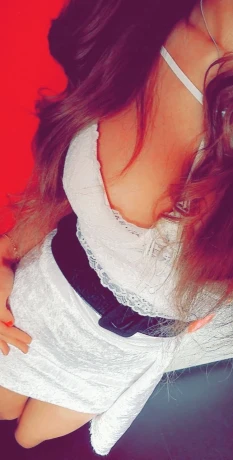 Laura265 — 12 / 25