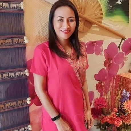 Sara & Lilly — 4 / 6