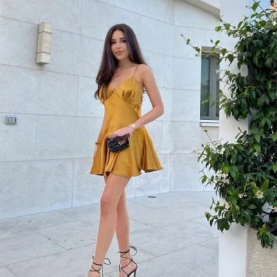 Udein, Escort, Paris